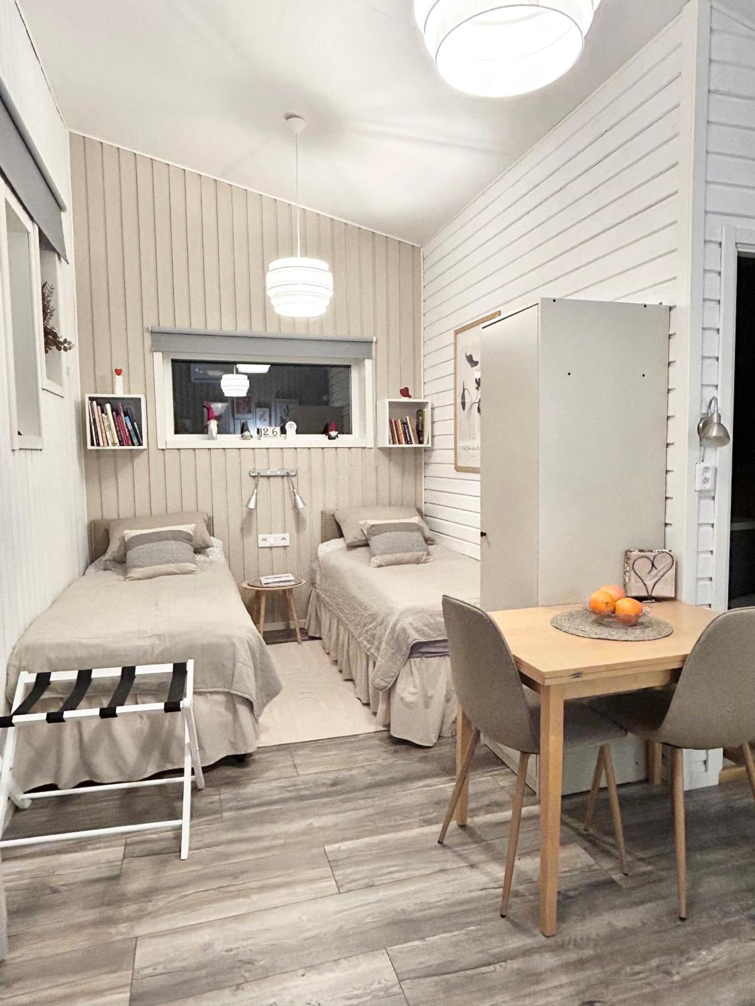 Lilla Huset Bed & Breakfast - Countryside Guesthouse, Free Parking Όρεμπρο Εξωτερικό φωτογραφία
