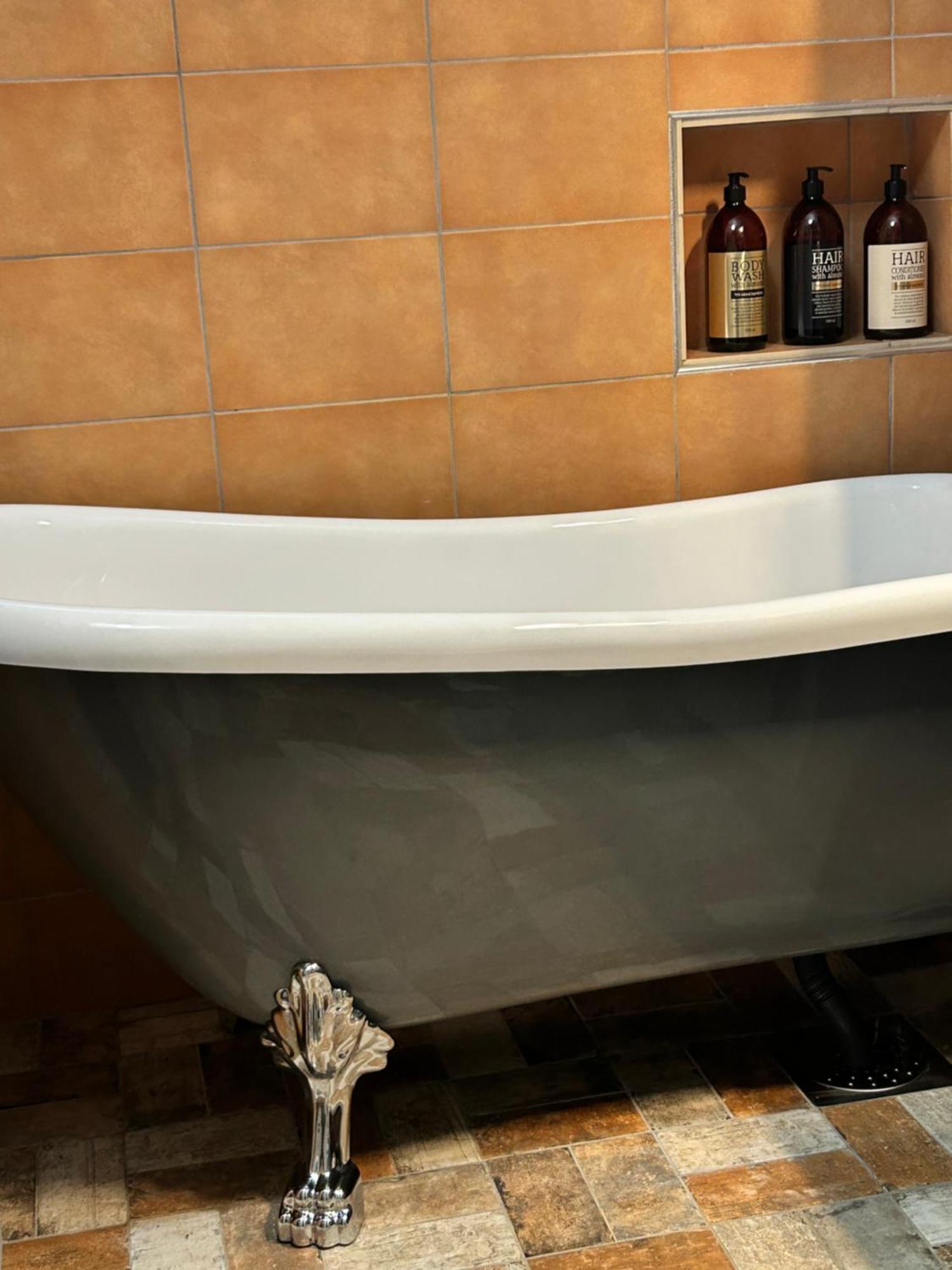 Lilla Huset Bed & Breakfast - Countryside Guesthouse, Free Parking Όρεμπρο Εξωτερικό φωτογραφία