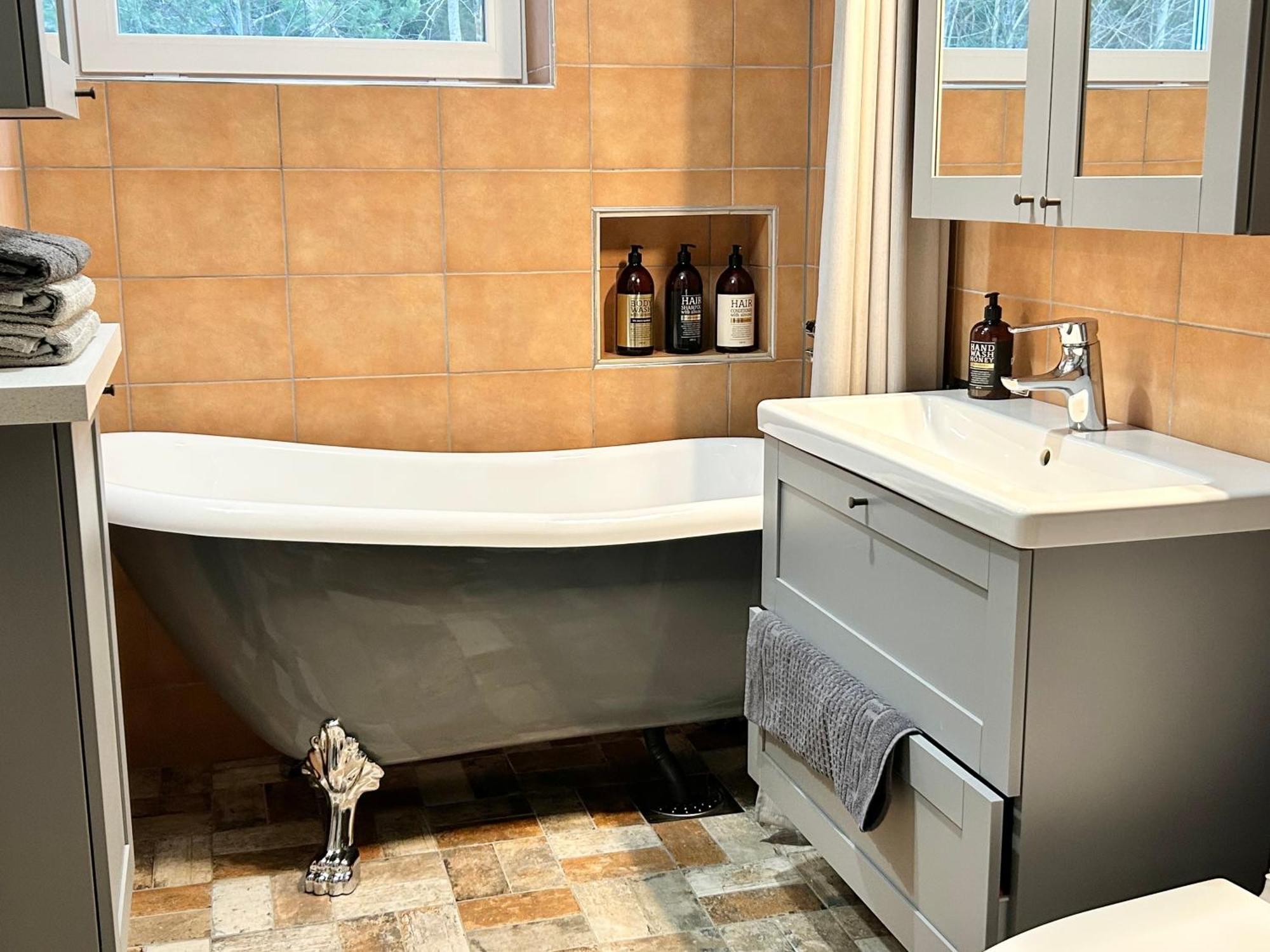 Lilla Huset Bed & Breakfast - Countryside Guesthouse, Free Parking Όρεμπρο Εξωτερικό φωτογραφία